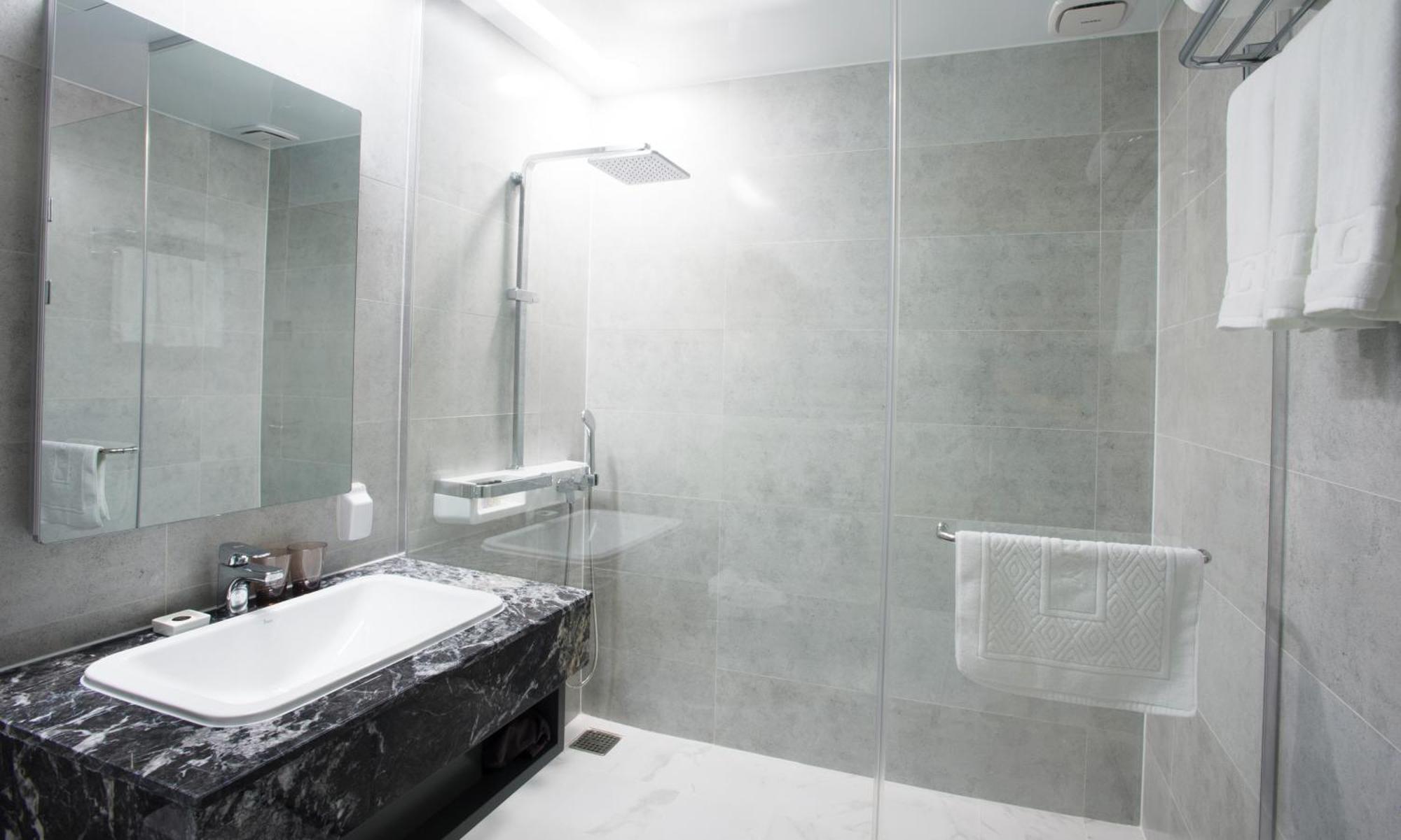 Gloucester Hotel Cheongju Buitenkant foto