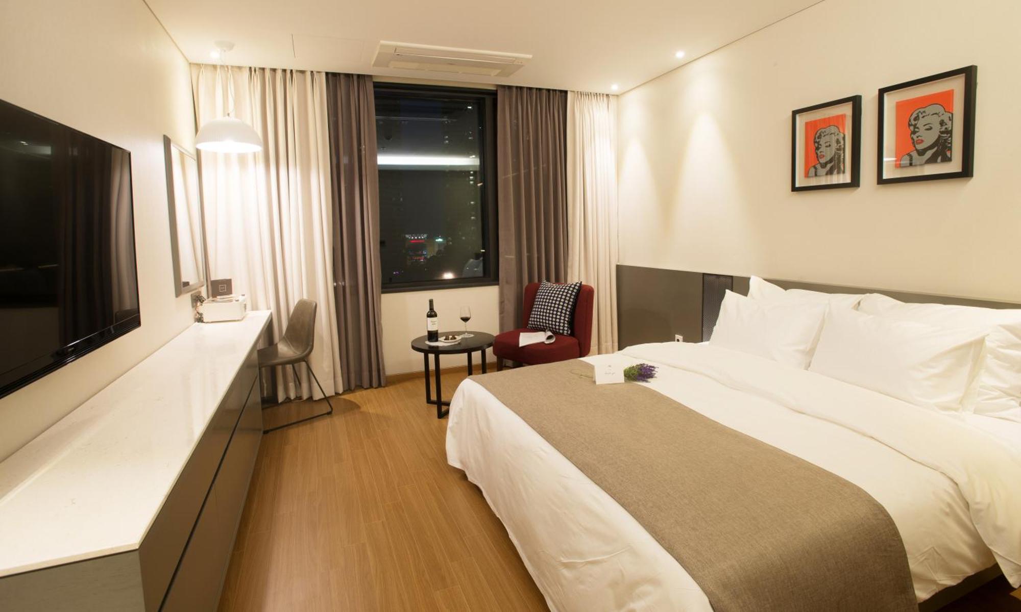 Gloucester Hotel Cheongju Buitenkant foto